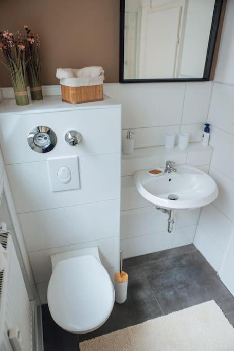 Central-Living Brown - Wifi - Netflix - 5 Pers Essen Esterno foto